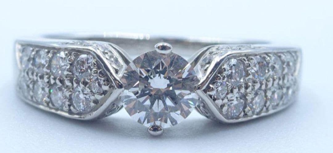 ショーメ プリュム マルチ ダイヤリング 0.31ct/F/VVS2/VG