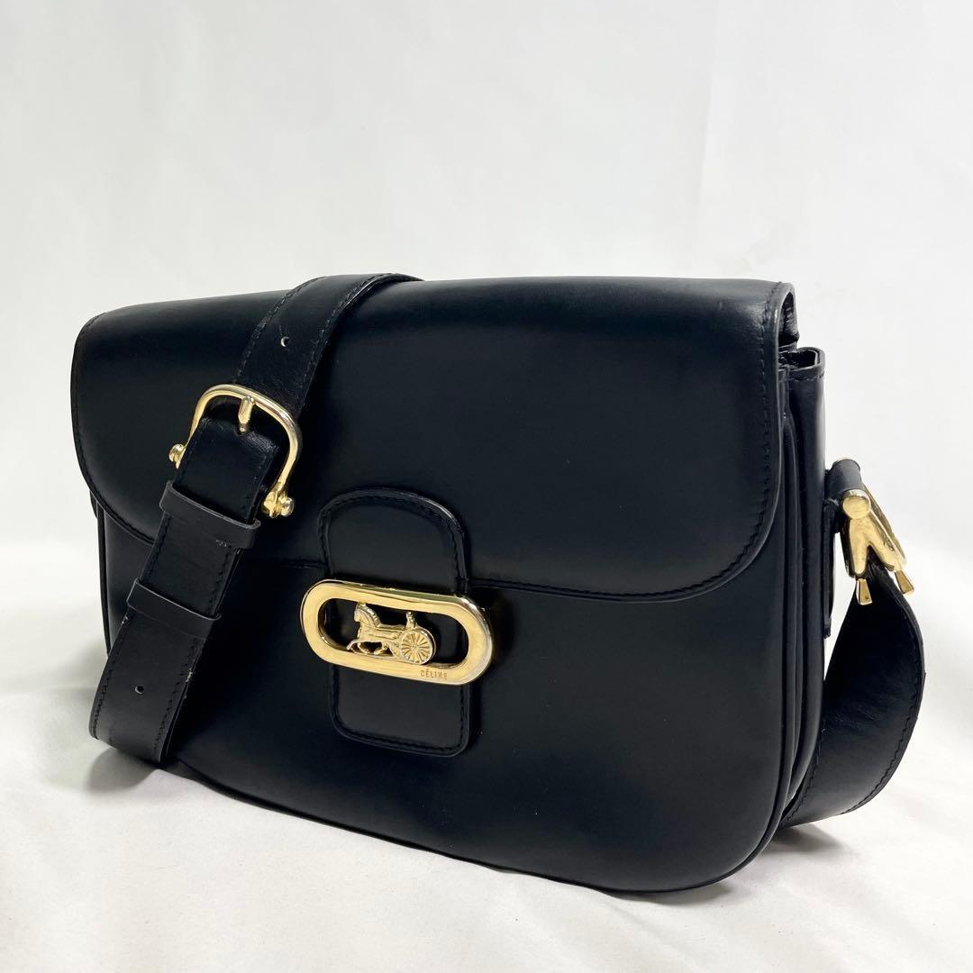 セリーヌ ショルダーバッグ 馬車金具 カーフレザー ブラック 黒 大容量 多機能