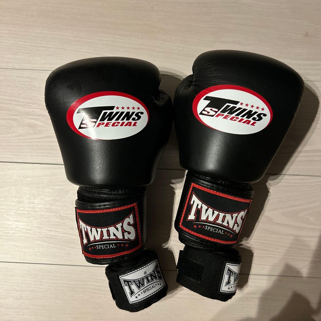 TWINS SPECIAL ボクシンググローブ 10oz 黒