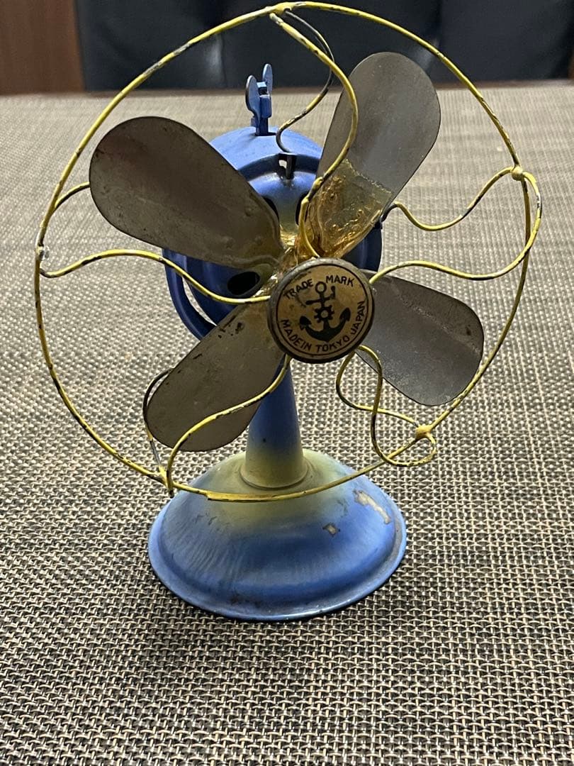 ブリキのおもちゃ　トレードマーク 社 (日本製) 扇風機