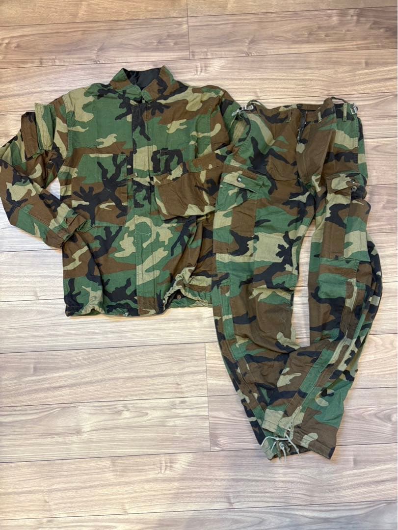米軍放出品　科学防護服　中古 ウッドランドカモ
