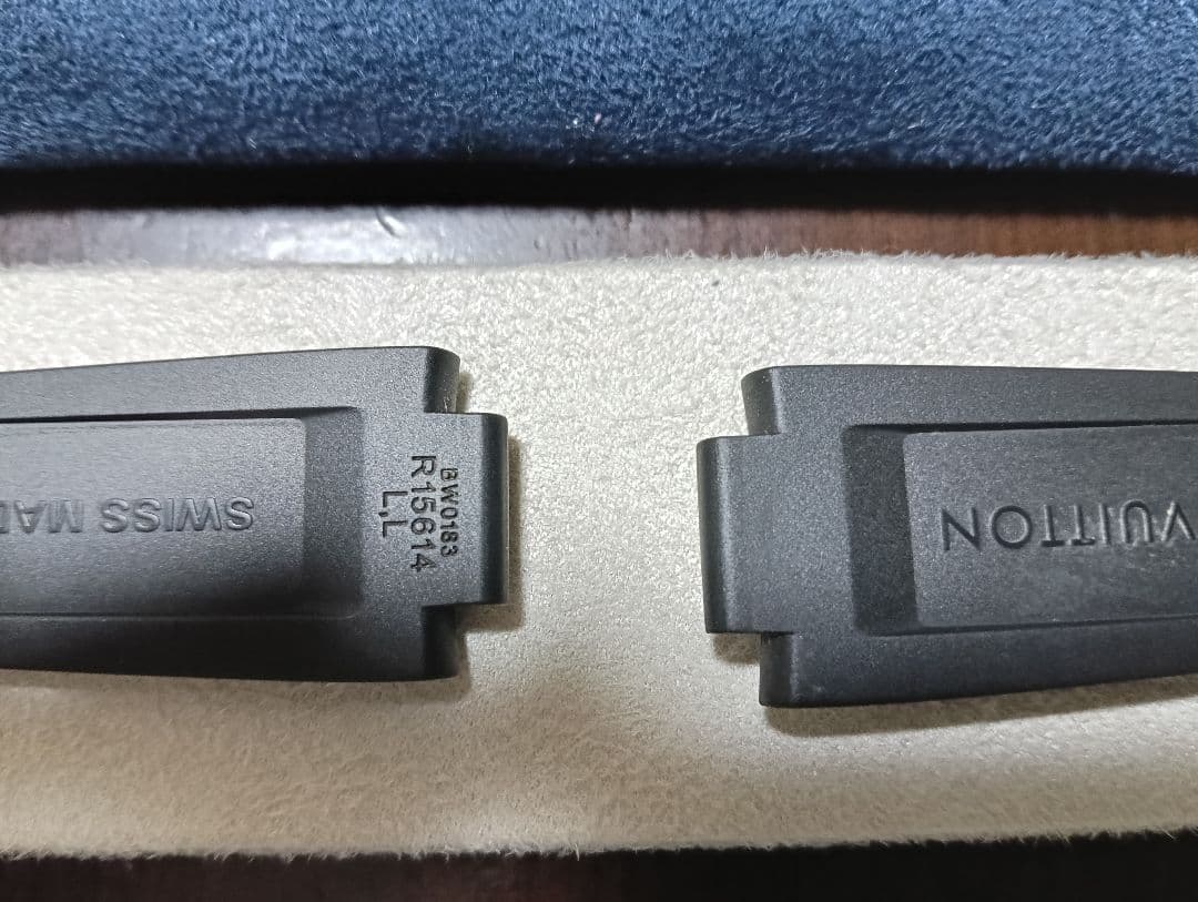 【専用】ルイヴィトン 純正 モノグラムラバーストラップ L