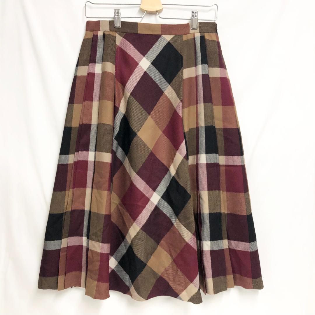 ○★新品未使用　ブルーレーベルクレストブリッジ　プリーツスカート　40　レッド