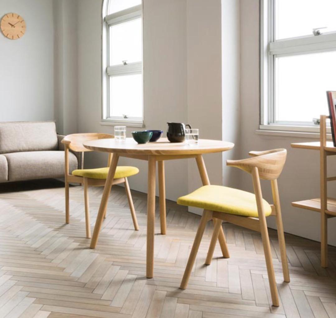 旭川家具　オーク材　ラウンドテーブル　ダイニング（φ95cm）