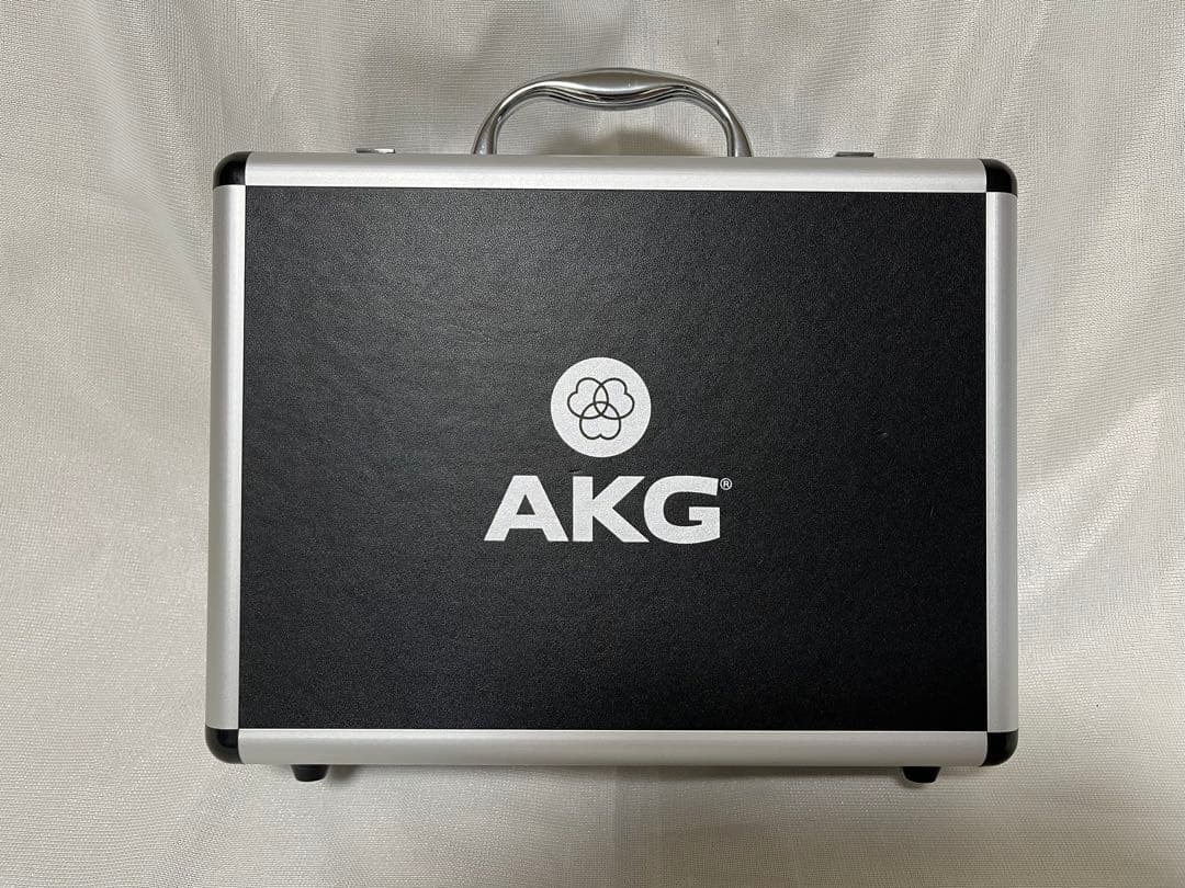 AKG C214 コンデンサーマイク ハードケース付き