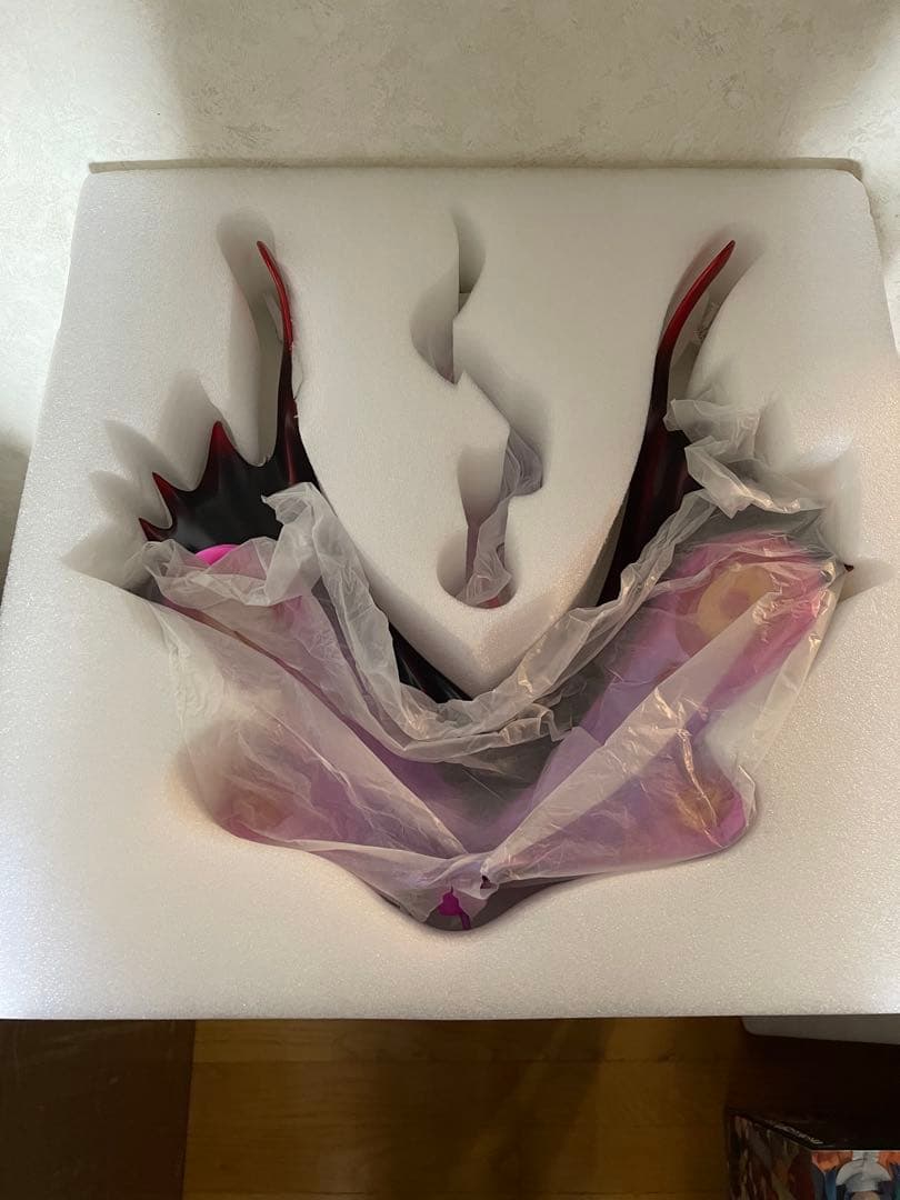 ワンピース ヴィンスモーク・レイジュ 1/4スケール ガレージキット スタチュー