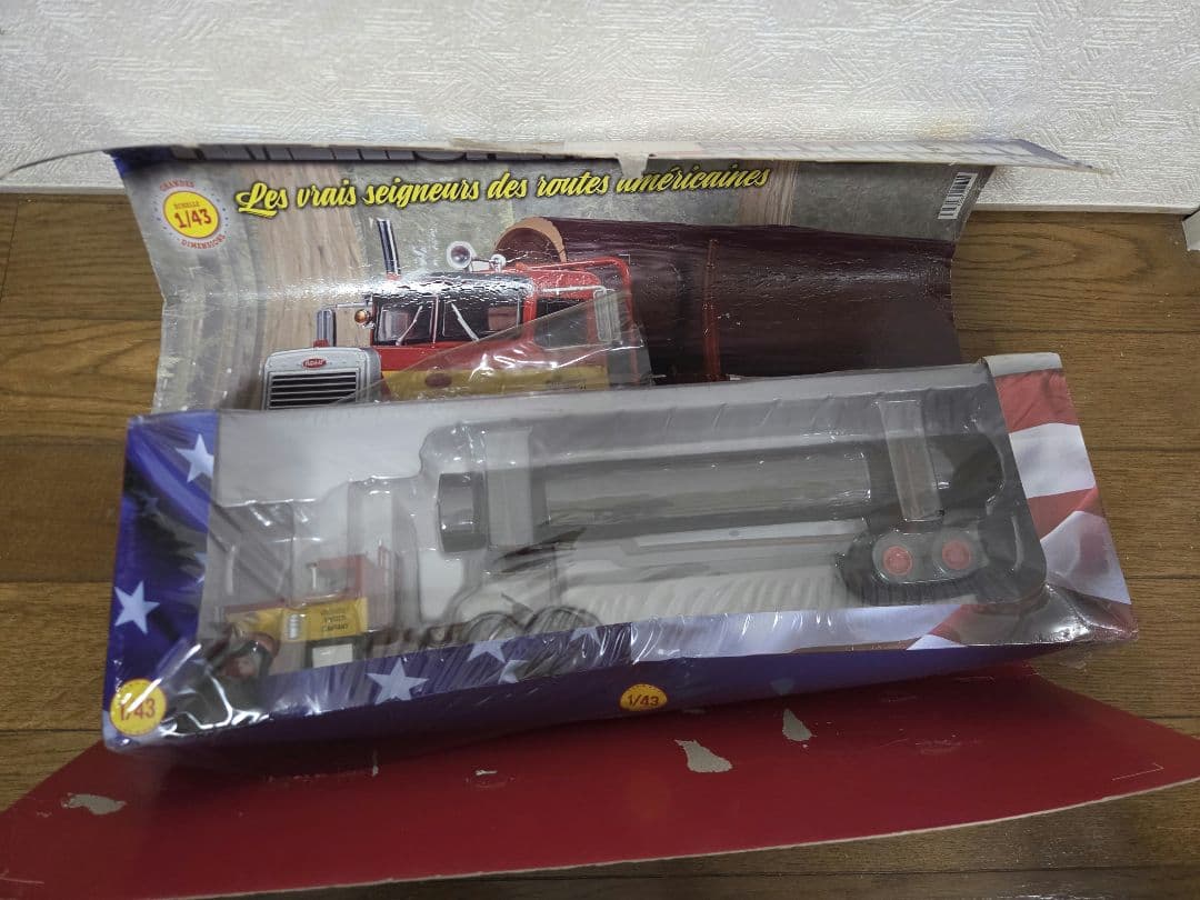 1/43 Peterbilt 281 ピータービルト 材木運搬トレーラー