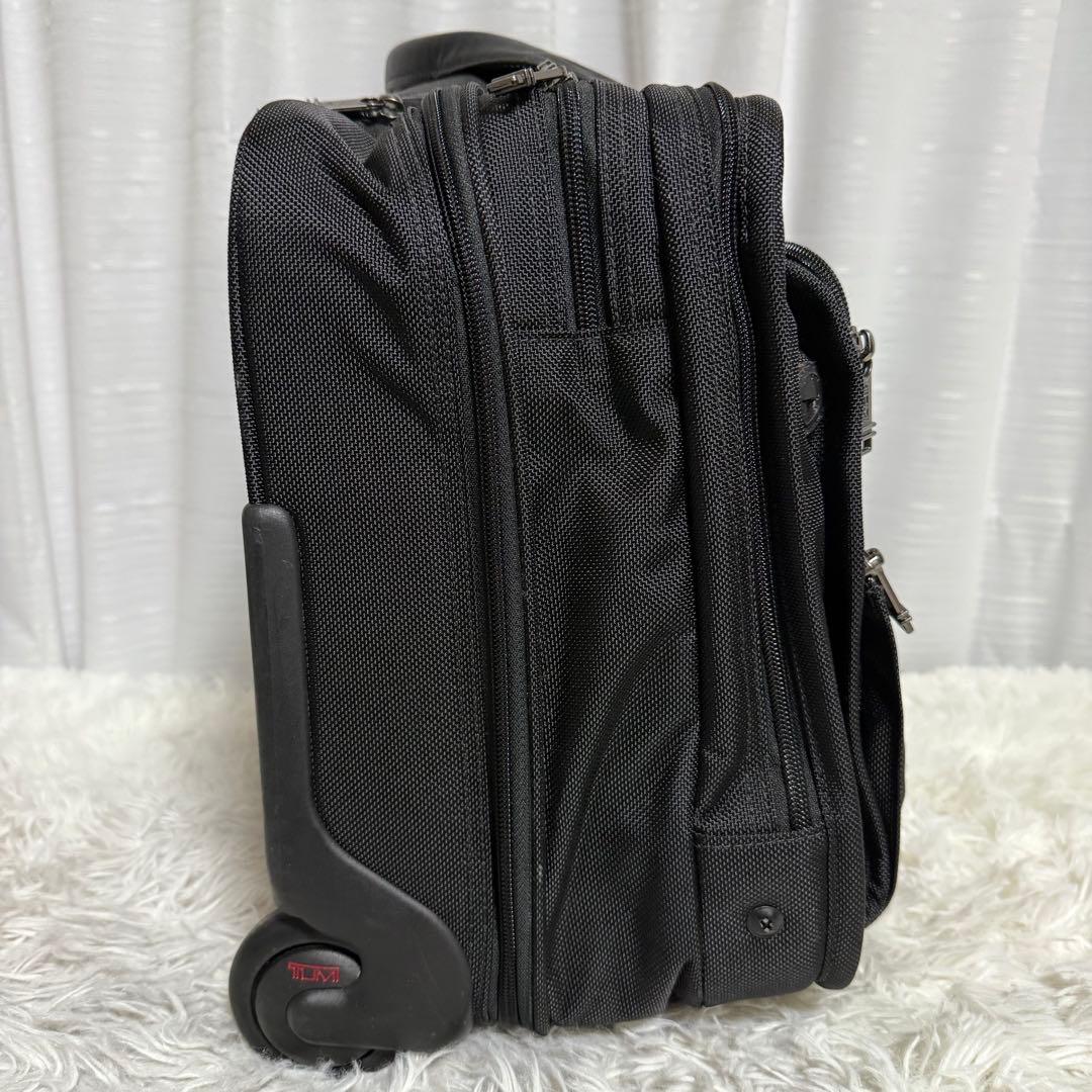 ⭐️極美品⭐️　トゥミ　26104D4 キャリーバッグ　3気室　ナイロン　黒