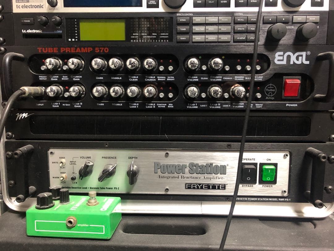 ギター t.c.electronic g-force