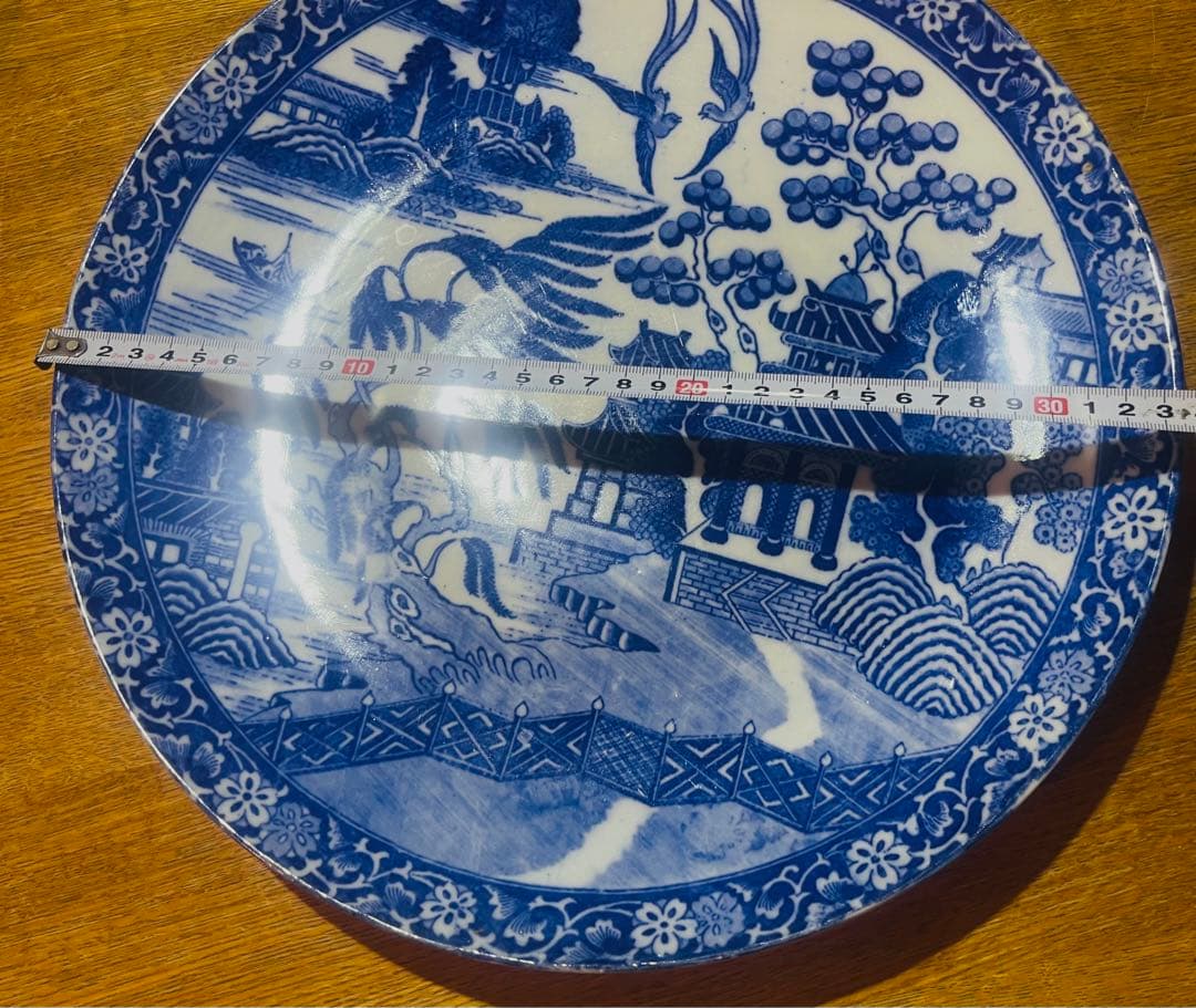 柳模様の大皿　有田製　ウィロー