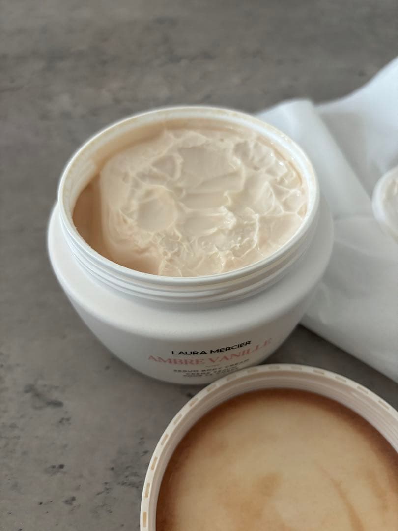 LAURA MERCIER AMBRE VANILLE ボディクリーム400ml