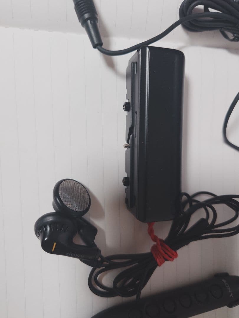 SONY ソニー　ポータブルカセットプレーヤー ウォークマン WM-F707