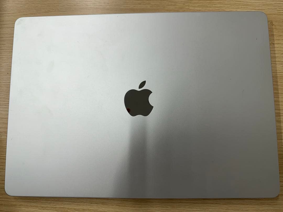 【充電回数17回】Apple MacBook Air m2 シルバー A2941