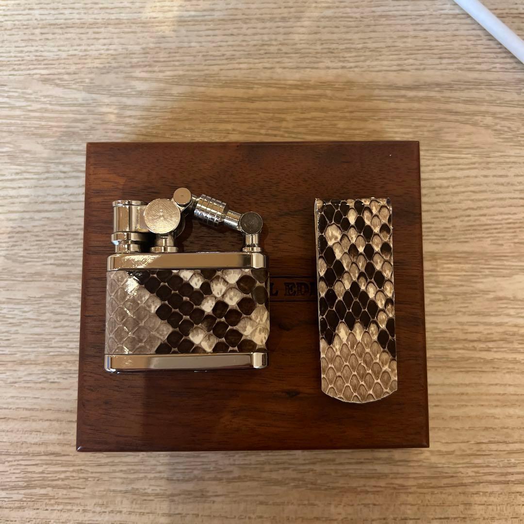 DUKE SPECIAL EDITIONライター