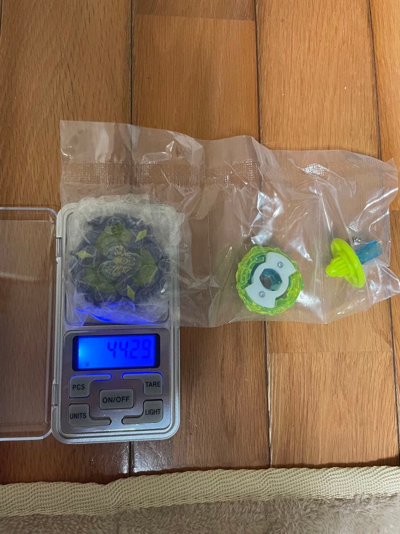 ベイブレードx　フェニックスウイング9-80DB　コロコロ　限定　新品未開封