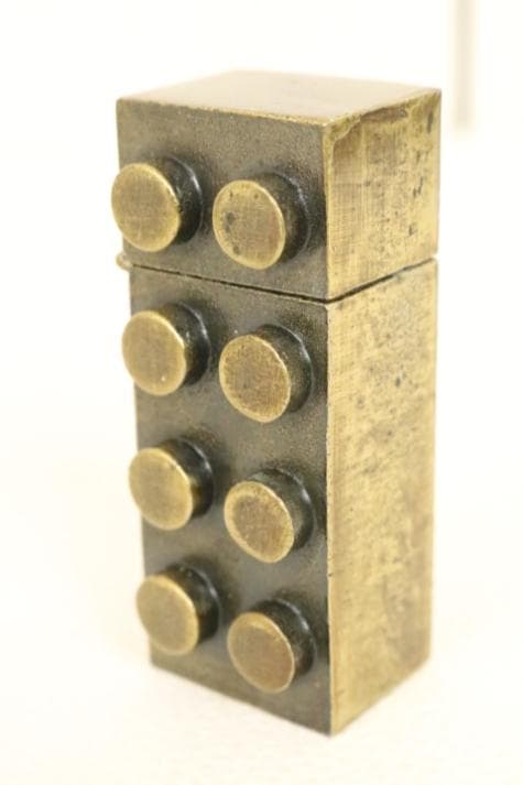 【新品】☆ビューティービースト：ロゴ刻　ブロック型　真鍮　ライターケース