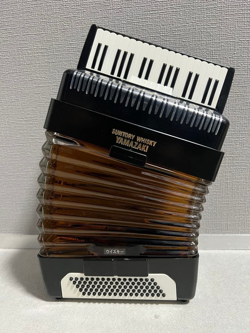 【未開封】サントリーウィスキー 楽器シリーズ　アコーディオン型【古酒】