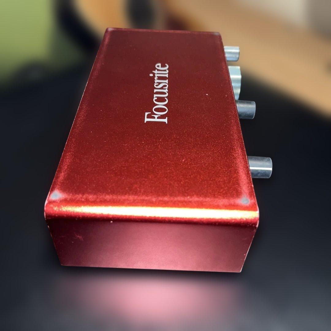 Focusrite Scarlett オーディオインターフェイス2i2
