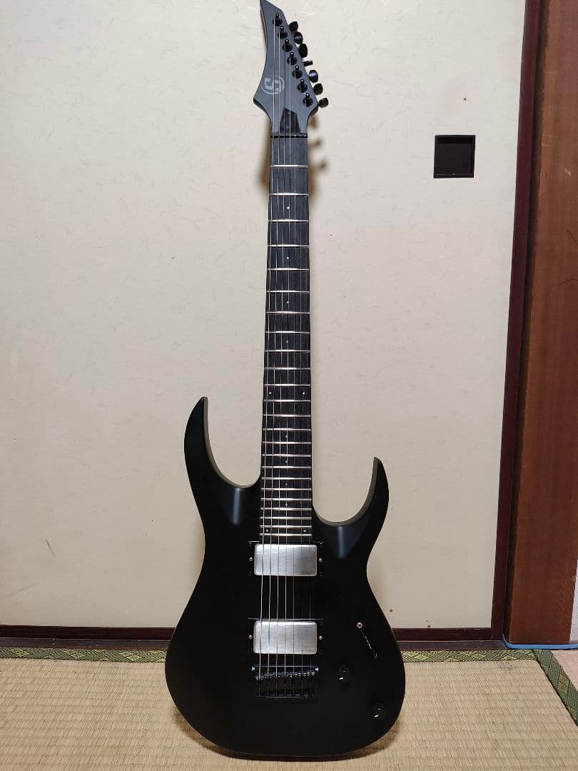 S by Solar 4.7C-E　7弦ギター EMGカスタム