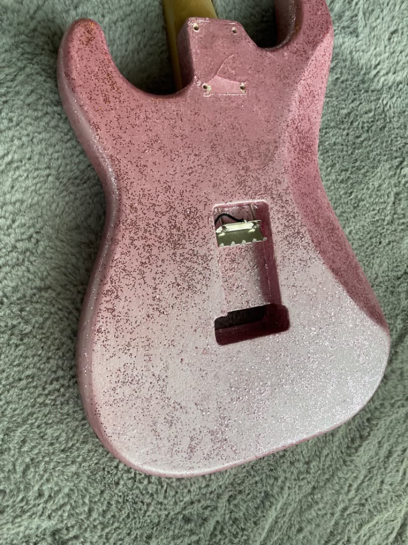 ジャンク品　ギター ボディ　ネック塗料他