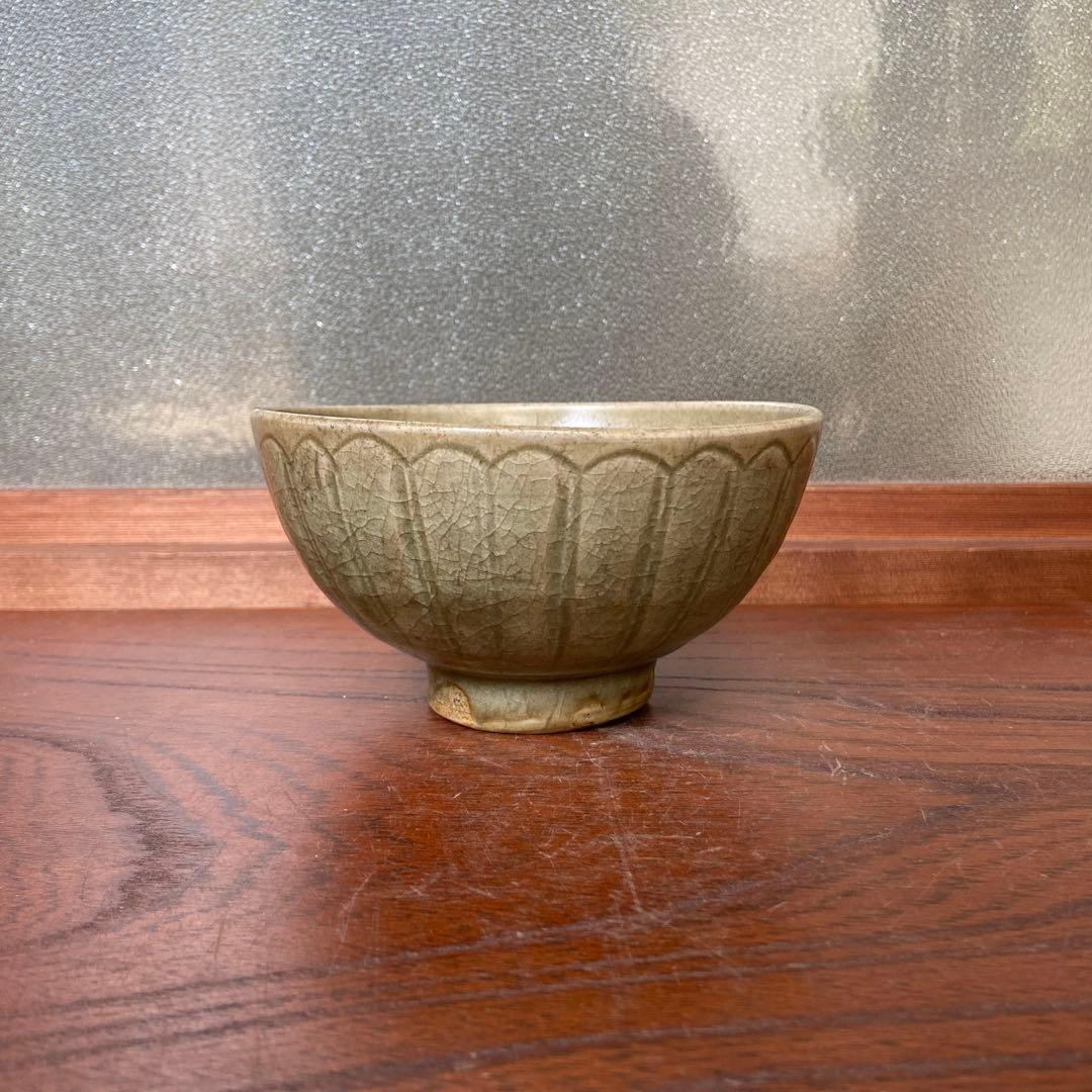 七官青磁蓮弁文碗 明時代　大徳寺箱書　ke