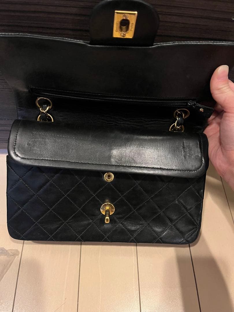 CHANEL Wフラップ　チェーンショルダーバッグ　マトラッセ