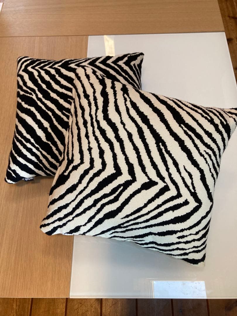 ゼブラ柄クッションカバー1個 （中身無しカバーのみ）