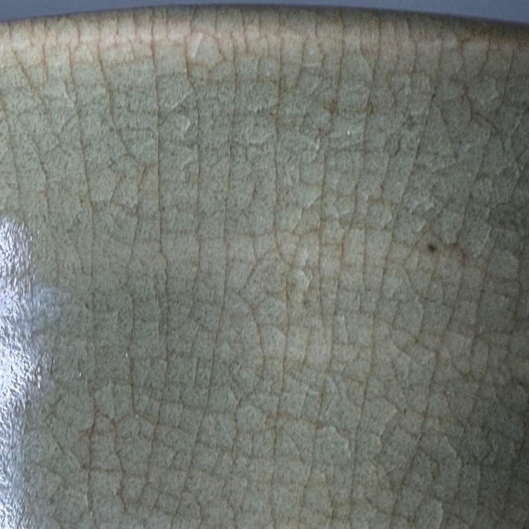 青磁陽刻大皿　盛期鍋島　共箱　1700年前後　美しい貫入　35.9cm　古波佐見