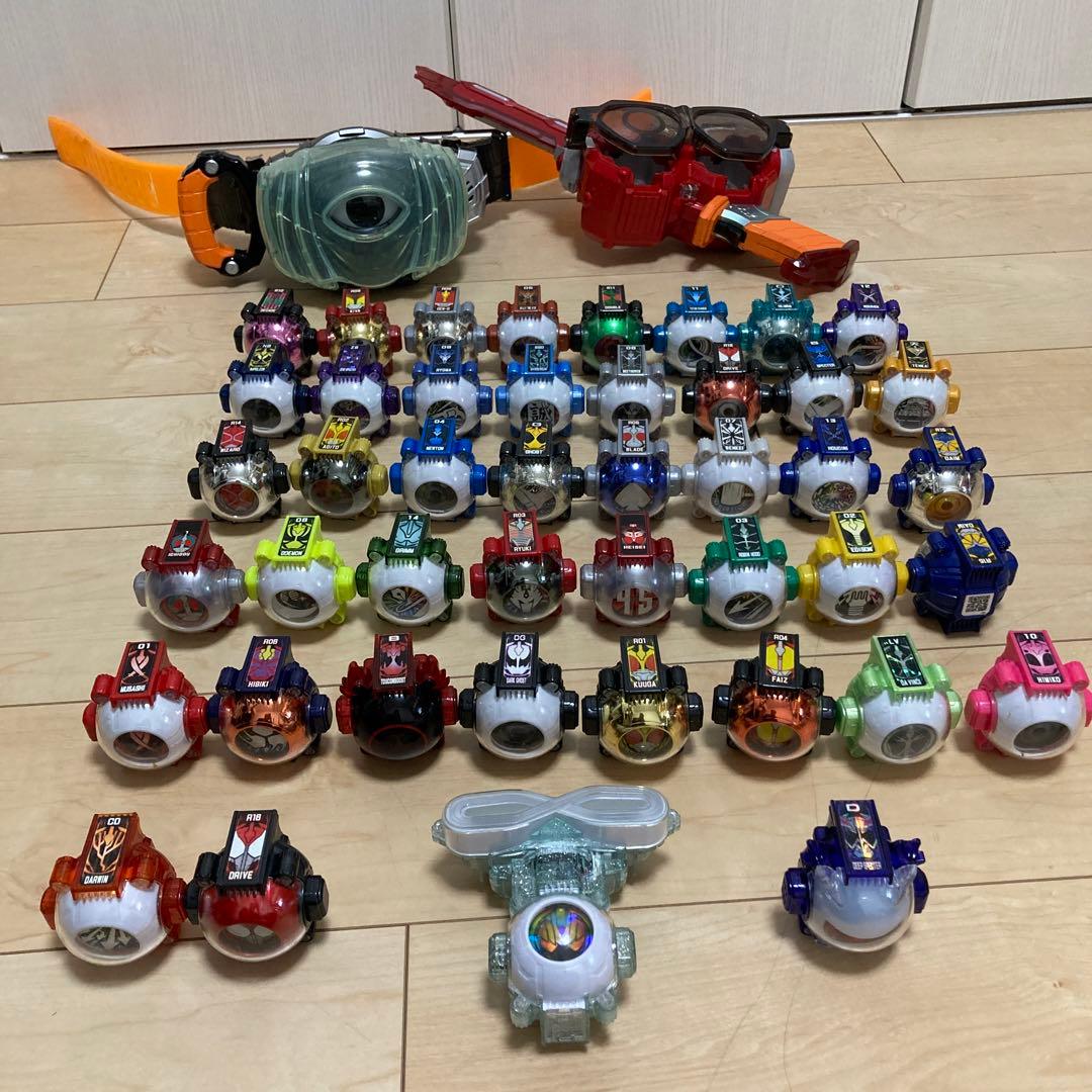 仮面ライダーベルトとアイコンセット　中古品