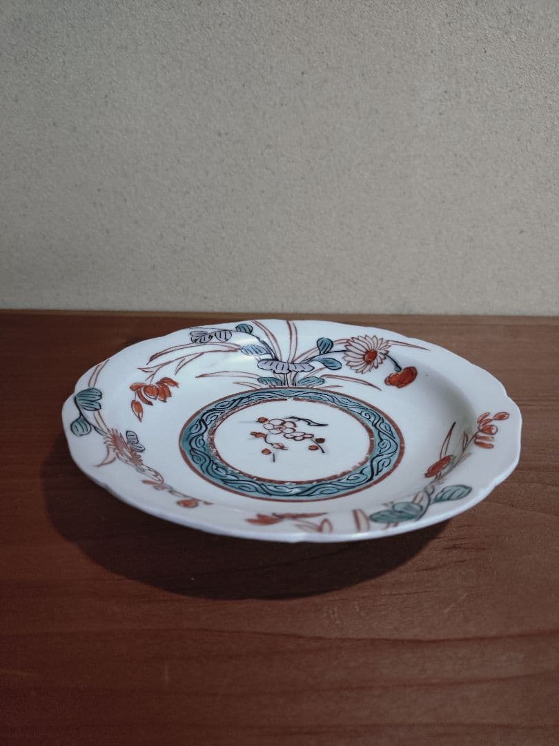 古伊万里 色絵 草花紋 輪花小皿