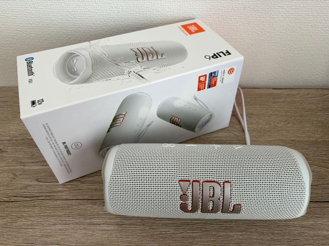 JBL FLIP6 Bluetoothスピーカー ホワイト