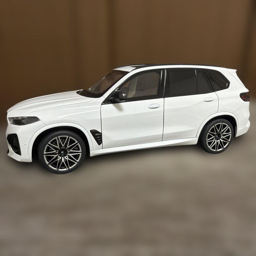 1/18 BMW X5M LCI ダイキャストモデル