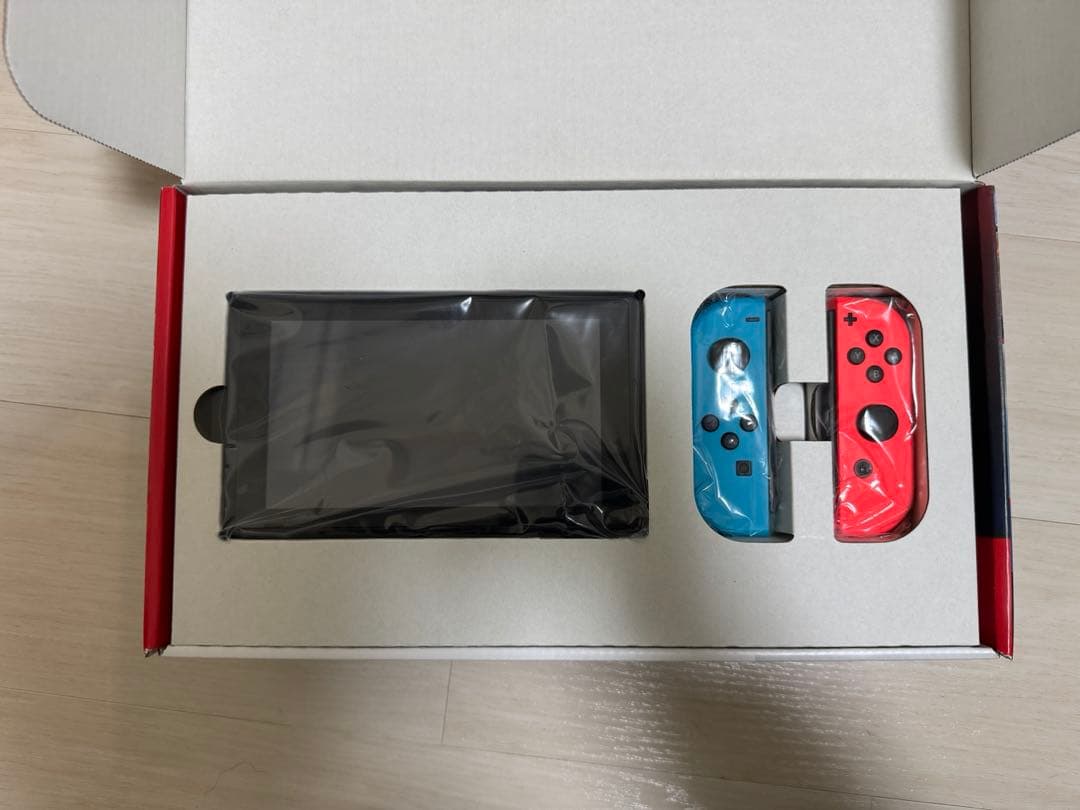 【即日発送可】nintendo switch 本体 32GBメモリー付き