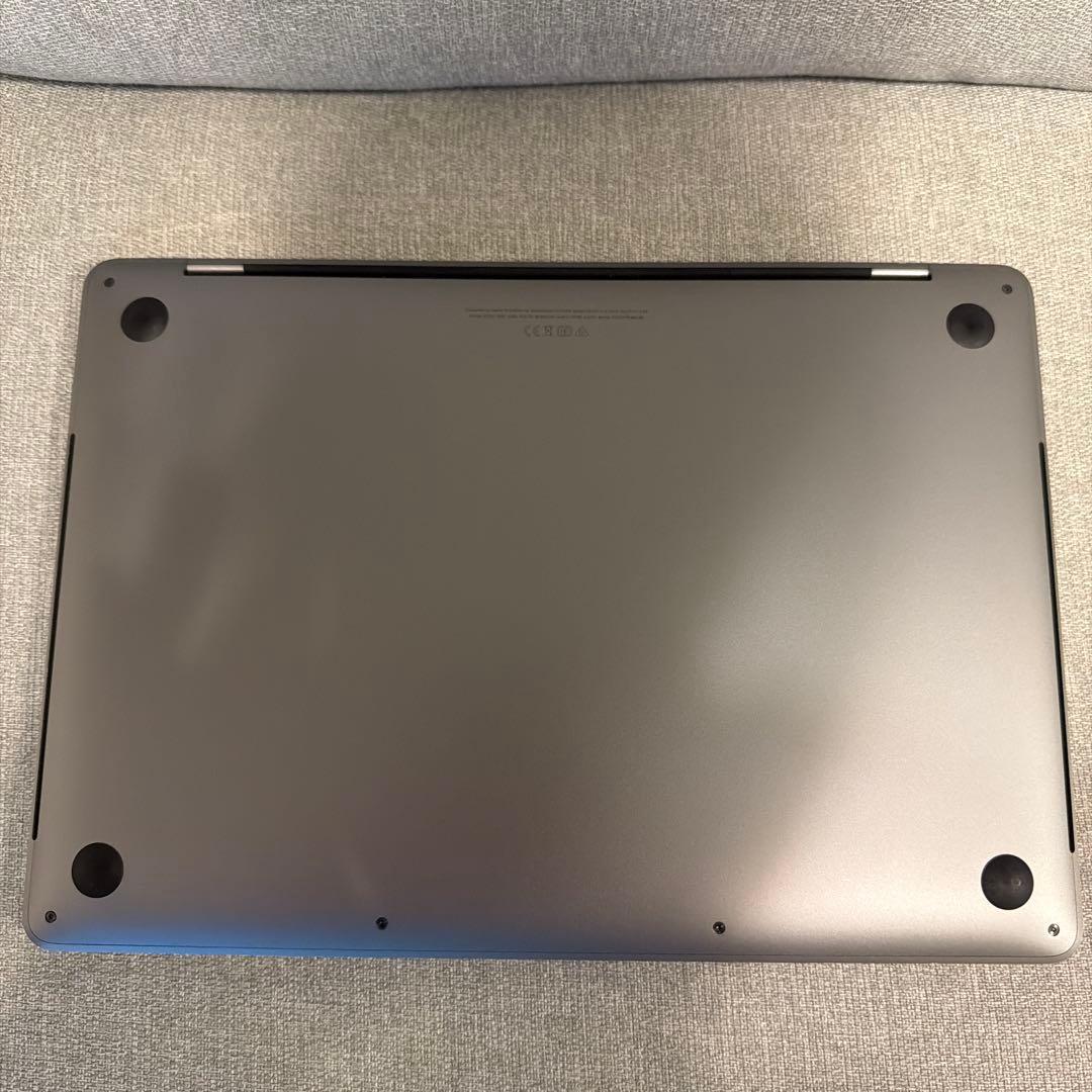 MacBook Pro 13インチ i7 32GB tomtocケース付き