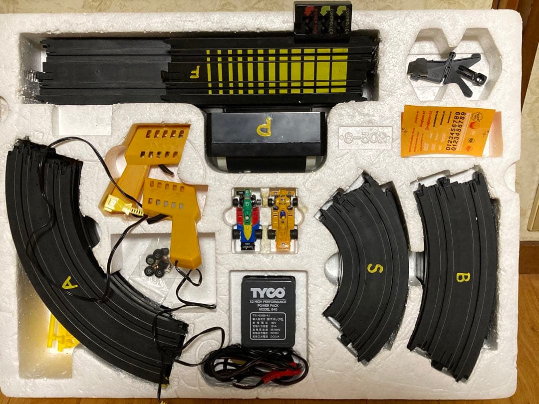 スーパーサーキットＳ302 & Ｓ70   2セット　エポック社　TYCO