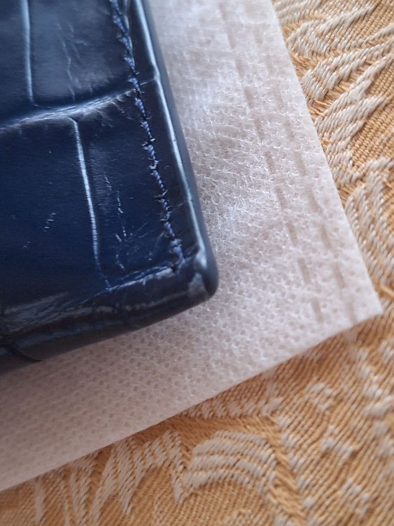 サロンドアルファード　 L字型型押し財布