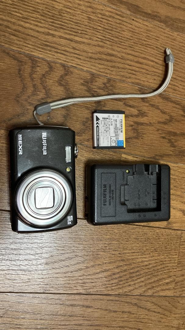 コンパクトデジタルカメラ FinePix F200EXR 黒 ※訳あり