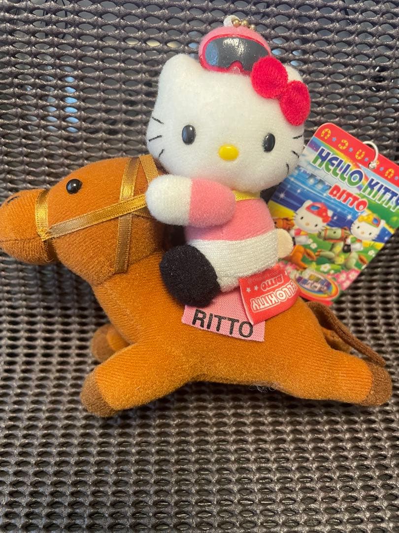 滋賀限定 ご当地 ハローキティ 競走馬 サラブレッド ぬいぐるみ