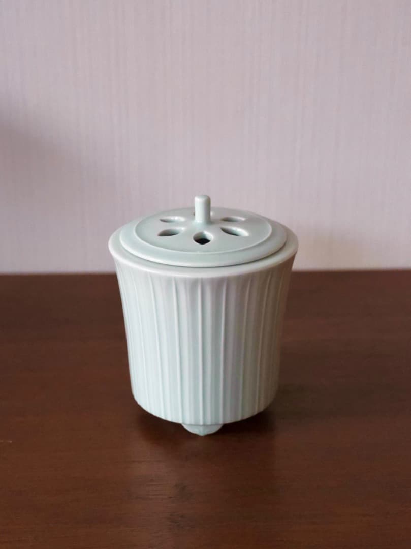 相馬晃　青白磁　しのぎ　香炉　香道具　箱付　茶道具　Q2256