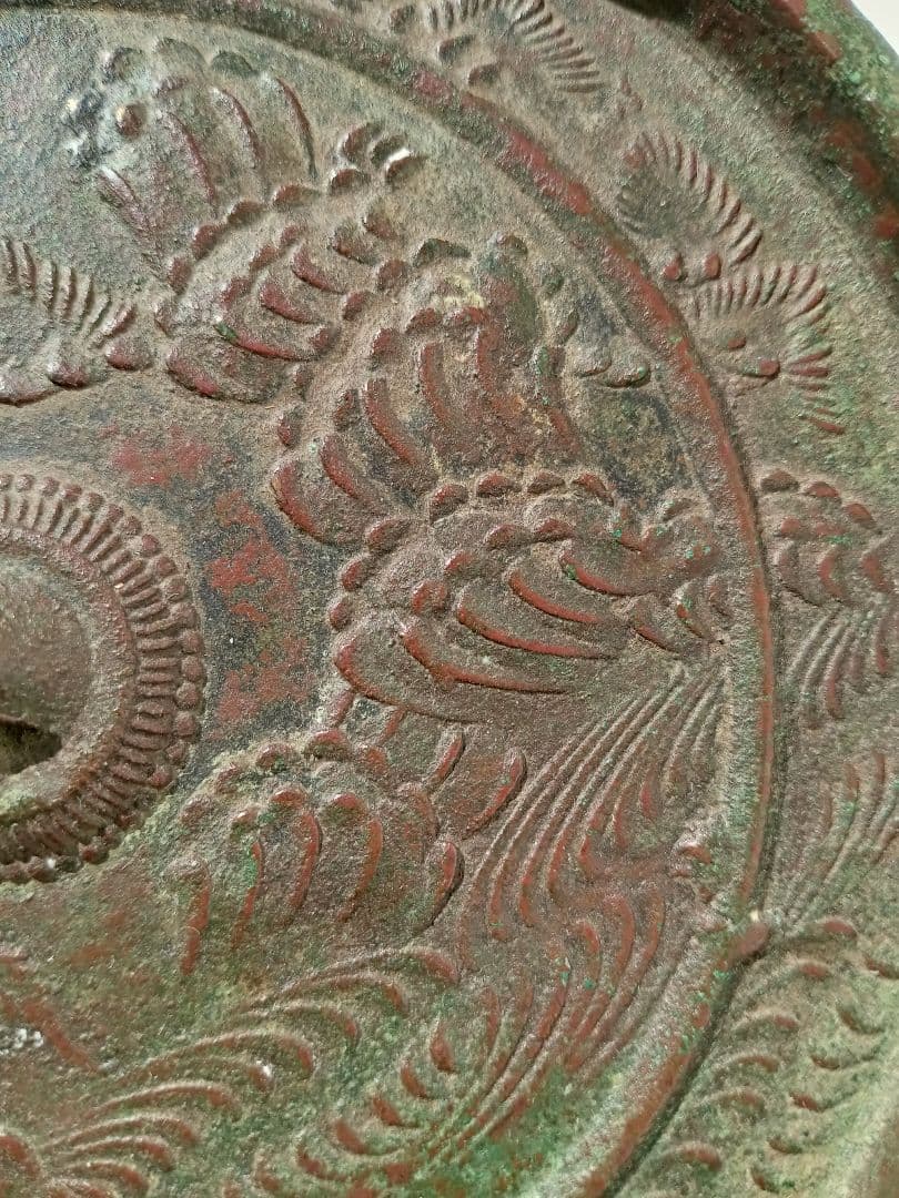 和鏡（古鏡）　松藤双鳥鏡　鎌倉時代末〜室町時代初期