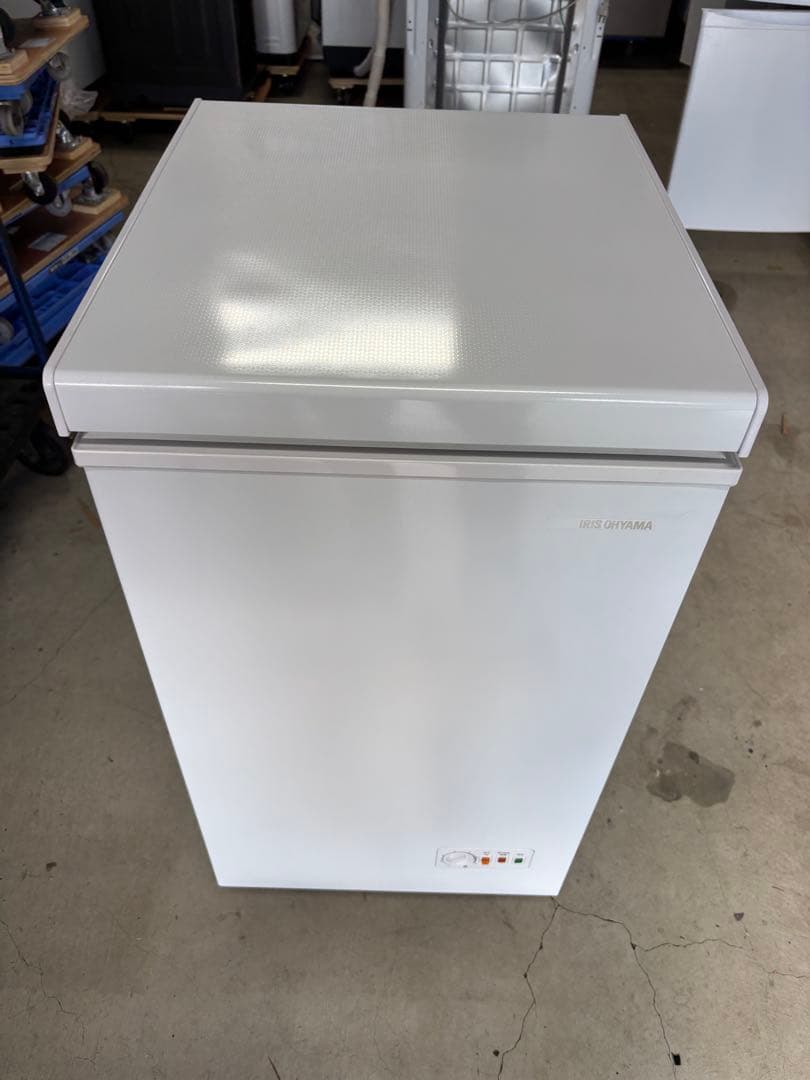 アイリスオーヤマ 冷凍庫 上開き 63L 直冷式 ICSD-6A-W2022年製