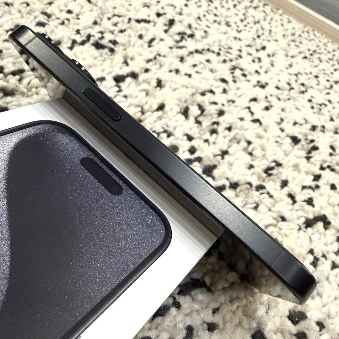 Phone15Pro 256GB SIMフリー ブラックチタニウム