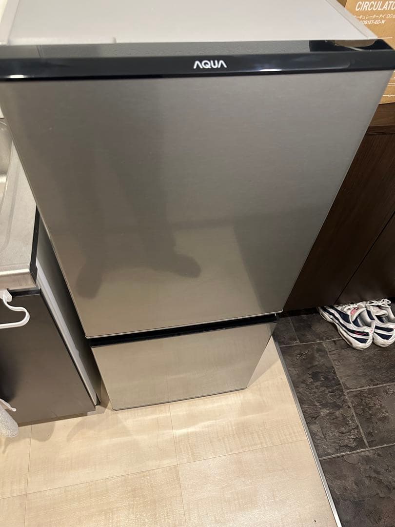 AQUA 2ドア冷蔵庫 シルバー　1人暮らしおすすめ　126L