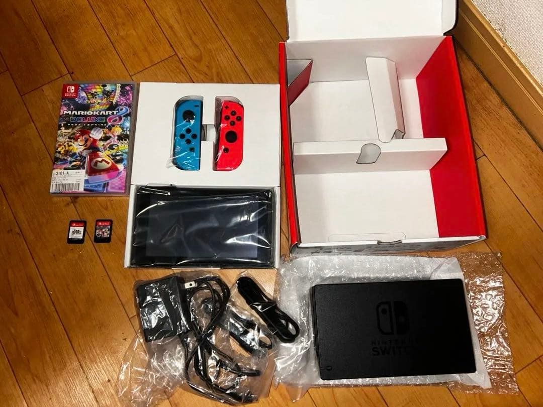 Nintendo Switch 本体 + マリオカート8＋スマッシュブラザーズ