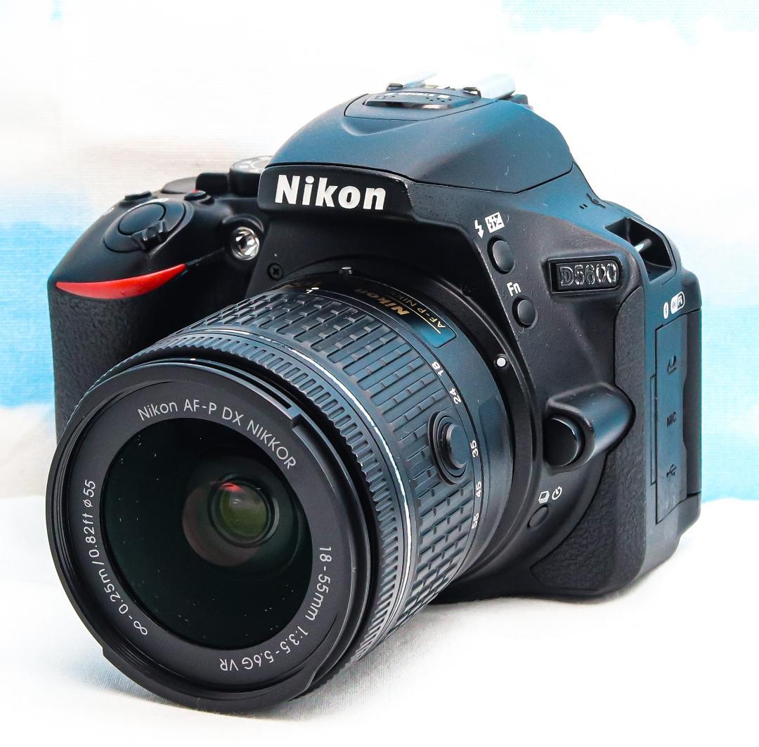 美品 ニコン Nikon D5600⭐️スマホ転送機能付⭐️高性能一眼レフ⭐️