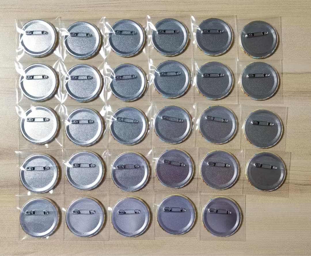 にじさんじ　緋八マナ　誕生日　2024　缶バッジ　チェキ