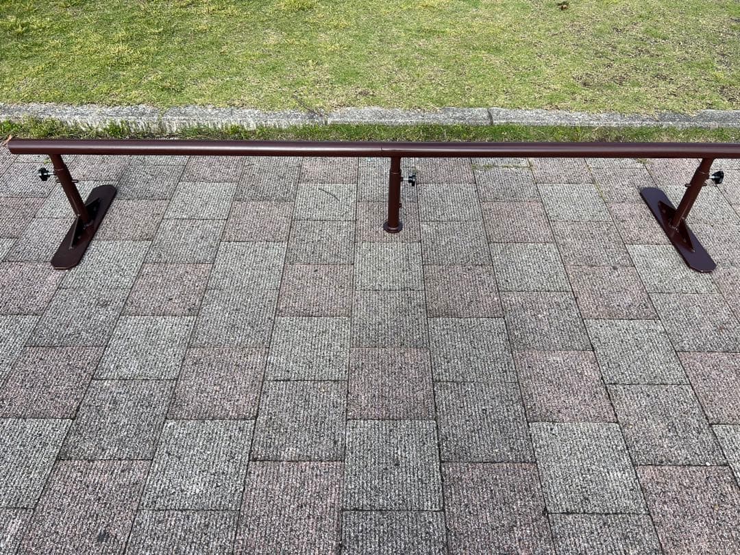 スケートボード用金属レール