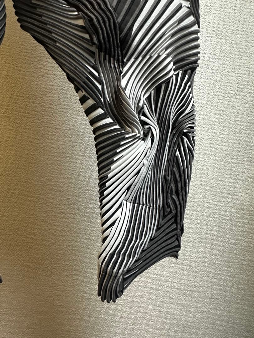 【最終値下げ】ISSEYMIYAKE A-POCABLE パンツ