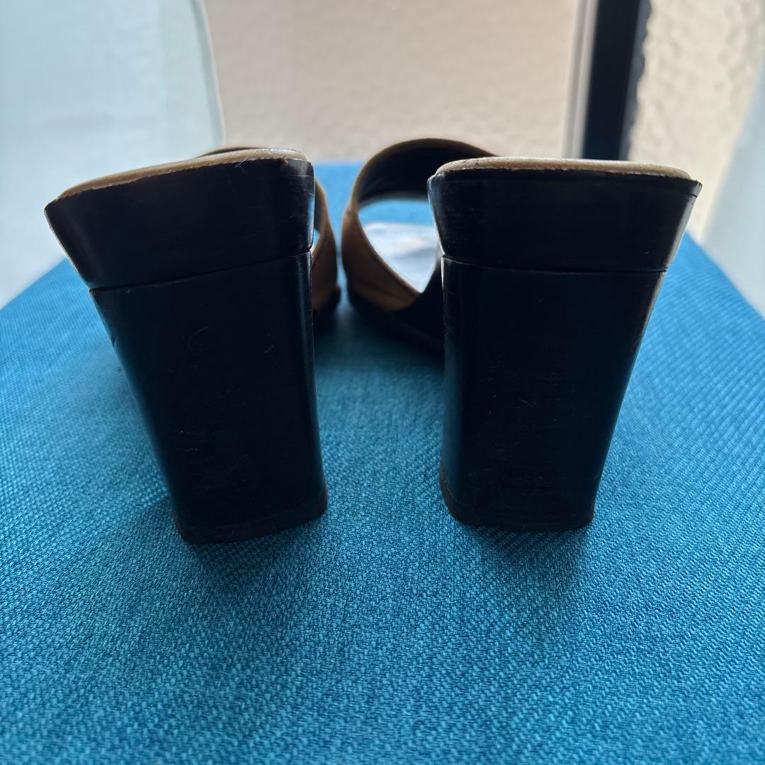 CHANEL ベージュ ブラック ミュール