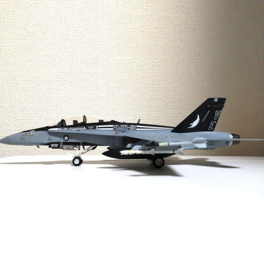 戦闘機プラモデル完成品1/72ハセガワF-18ホーネット